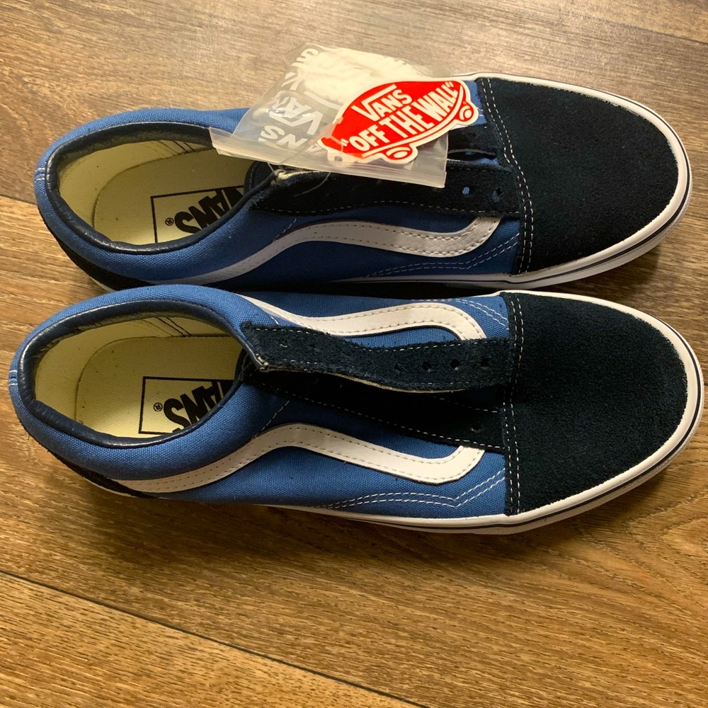 Brand new old skool navy vans